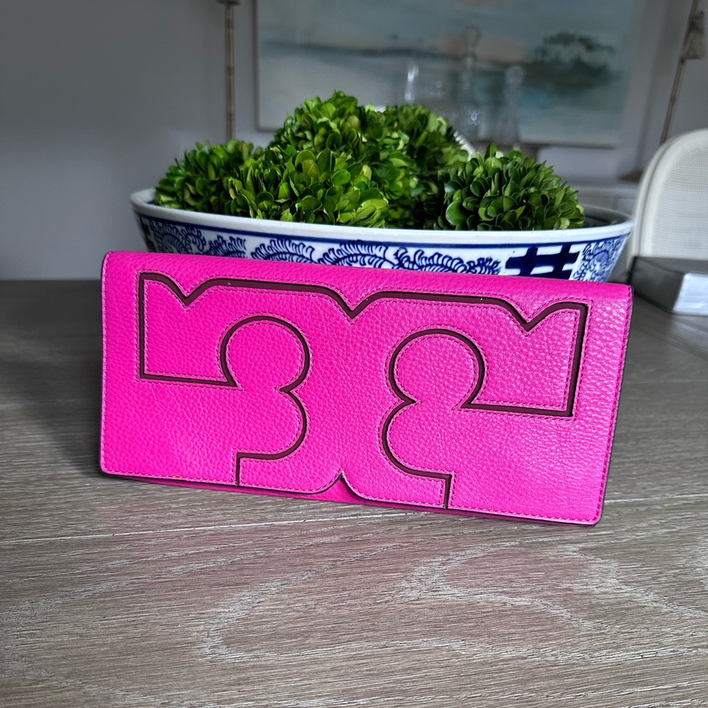 Tory Butch hot pink clutch wallet